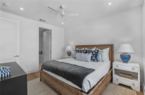 136 W Cotter Avenue 4 Port Aransas TX 78373