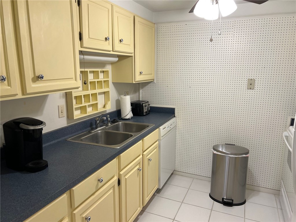 520 S Chaparral Street 204 Corpus Christi TX 78401