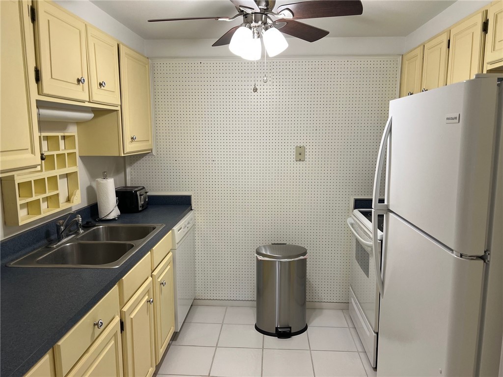 520 S Chaparral Street 204 Corpus Christi TX 78401