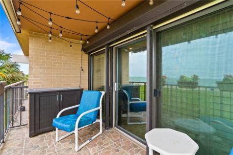 202 Reef Avenue 105 Corpus Christi TX 78402