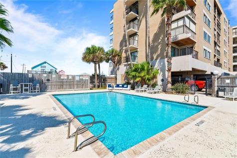 202 Reef Avenue 105 Corpus Christi TX 78402