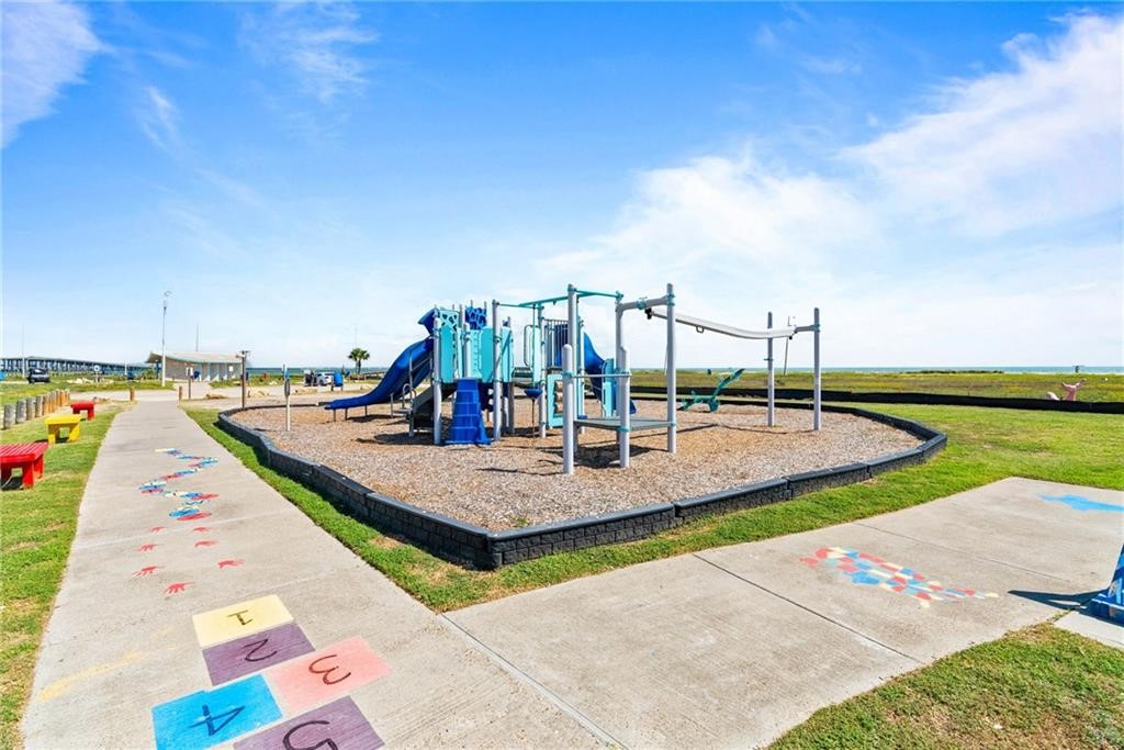 202 Reef Avenue 105 Corpus Christi TX 78402
