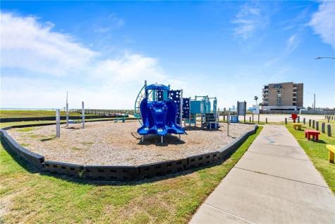 202 Reef Avenue 105 Corpus Christi TX 78402