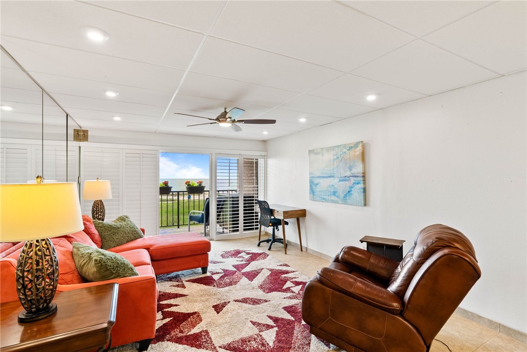 202 Reef Avenue 105 Corpus Christi TX 78402