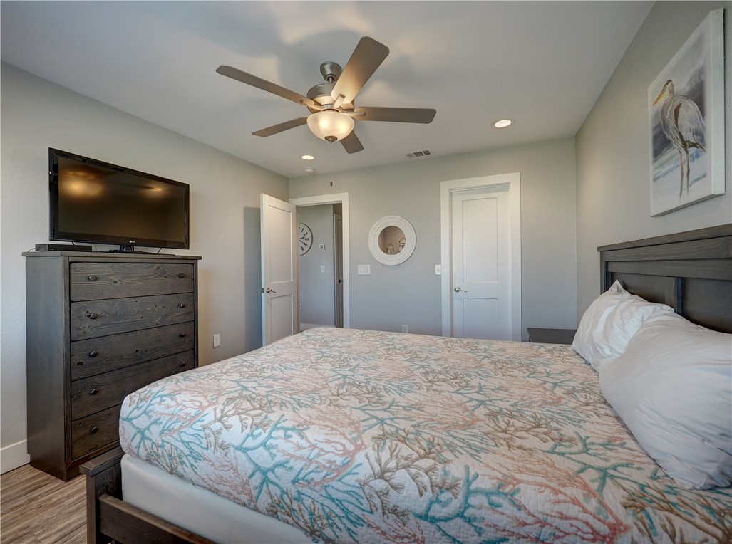 230 Cut Off 126 Port Aransas TX 78373