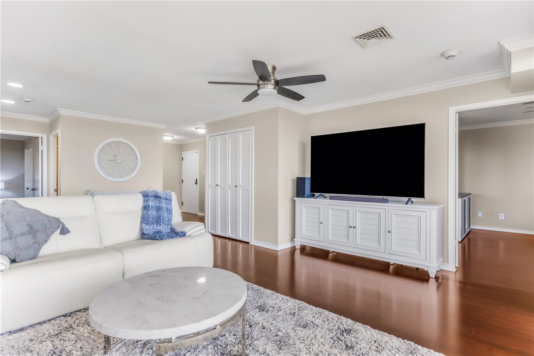 1400 Ocean Dr 1103-c Corpus Christi TX 78404