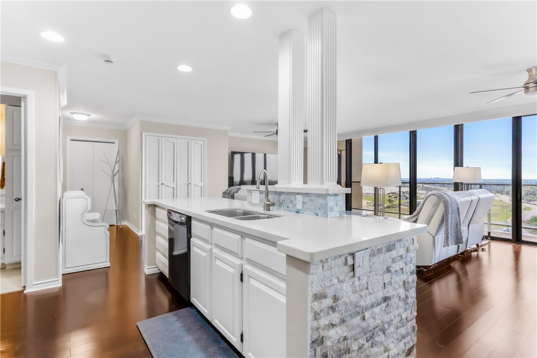 1400 Ocean Dr 1103-c Corpus Christi TX 78404
