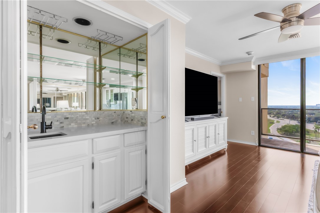 1400 Ocean Dr 1103-c Corpus Christi TX 78404
