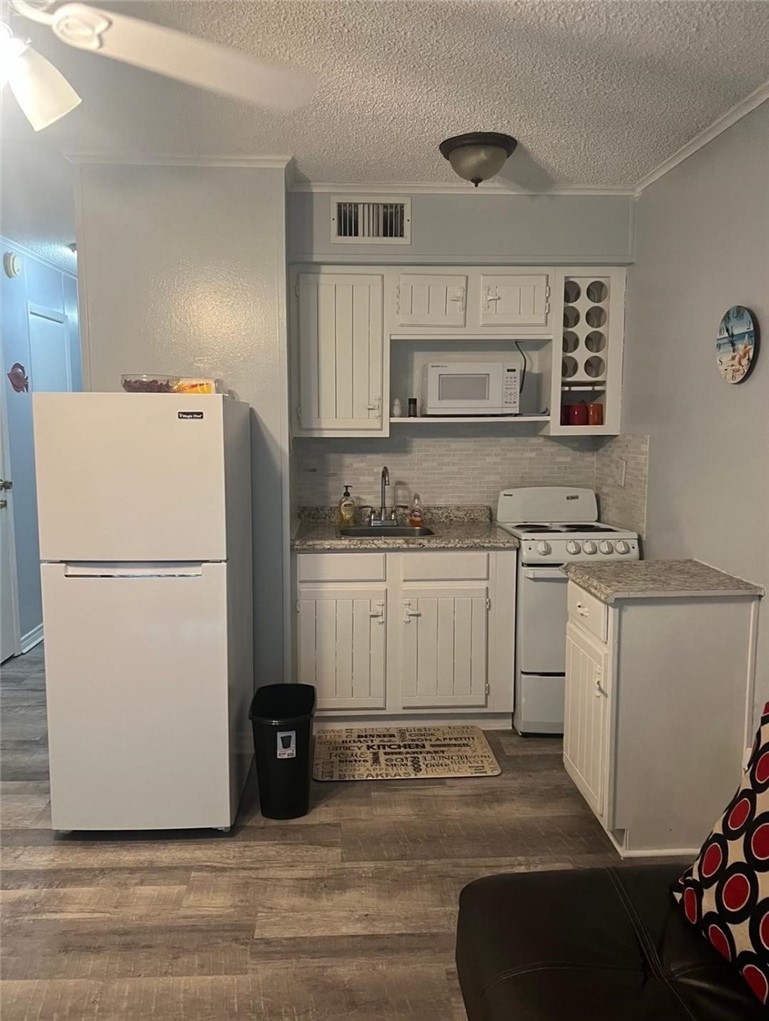 3938 Surfside Boulevard 3315 Corpus Christi TX 78402