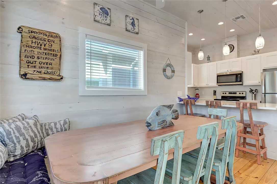 1624 S Eleventh Street 9 Port Aransas TX 78373
