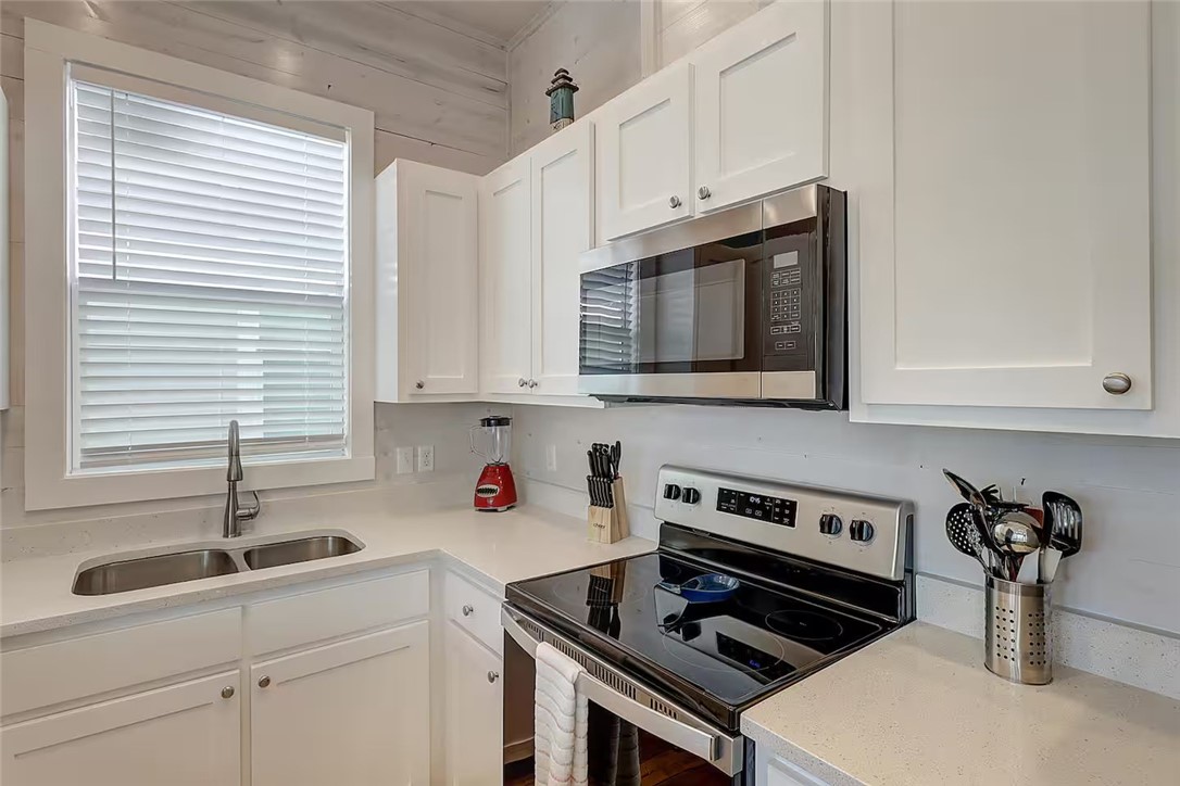 1624 S Eleventh Street 9 Port Aransas TX 78373