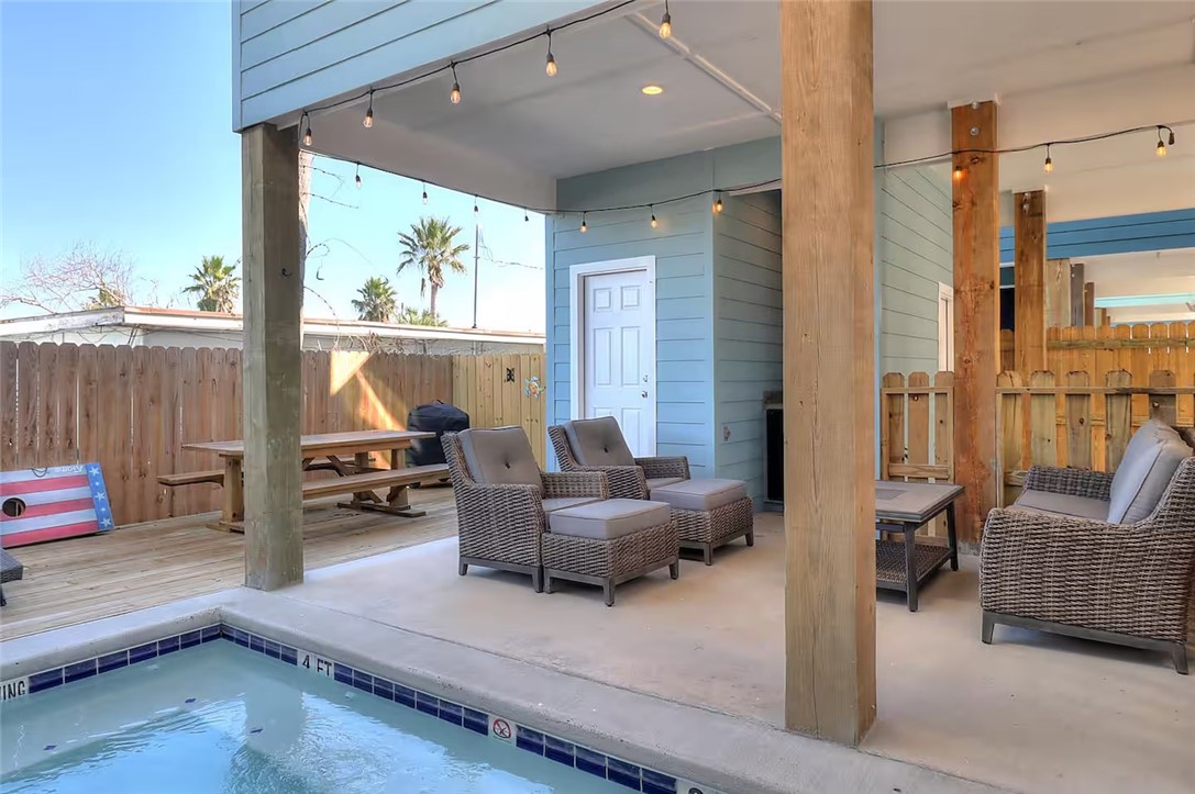 1624 S Eleventh Street 9 Port Aransas TX 78373