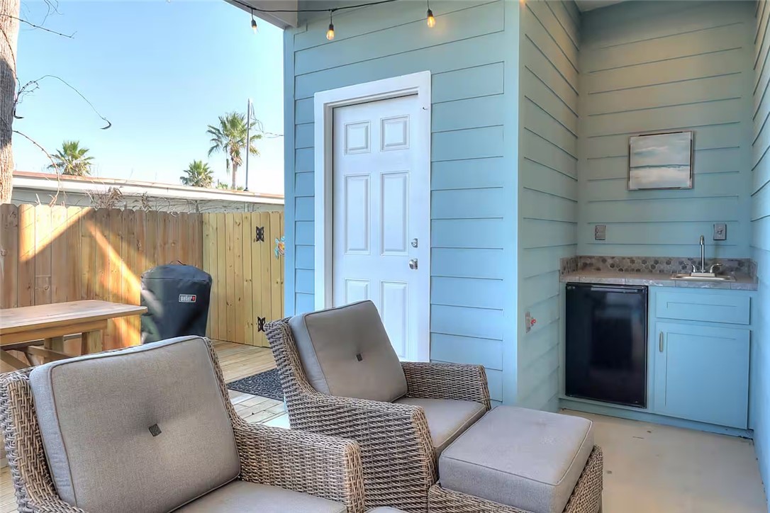 1624 S Eleventh Street 9 Port Aransas TX 78373