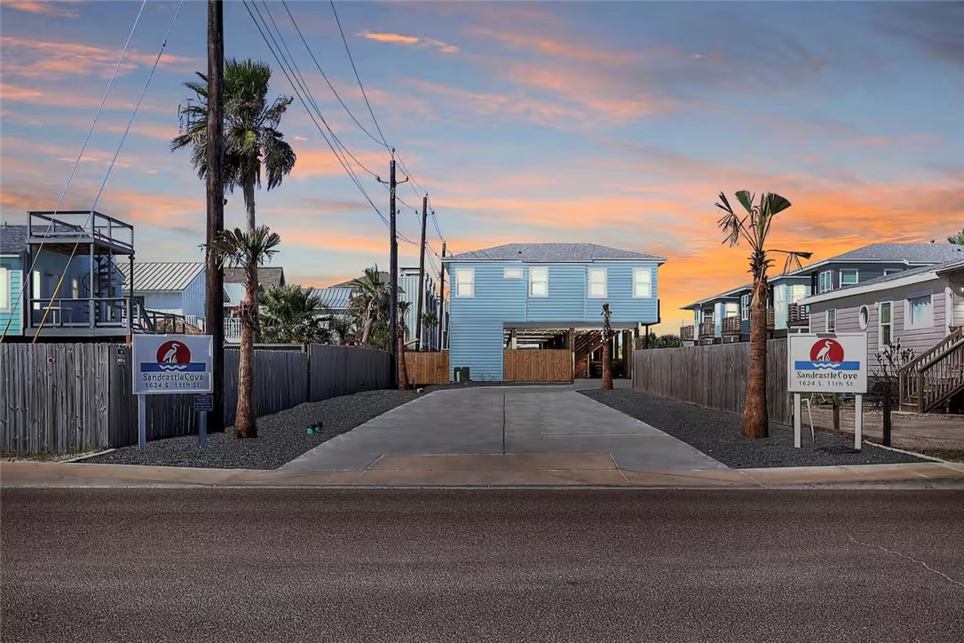 1624 S Eleventh Street 9 Port Aransas TX 78373