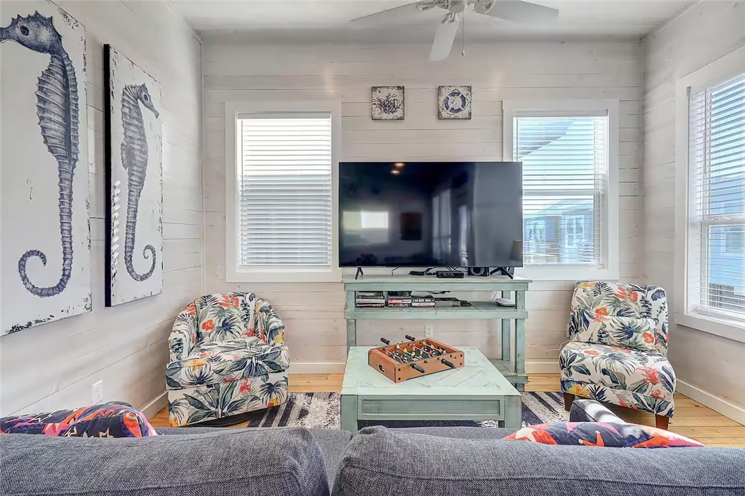 1624 S Eleventh Street 9 Port Aransas TX 78373