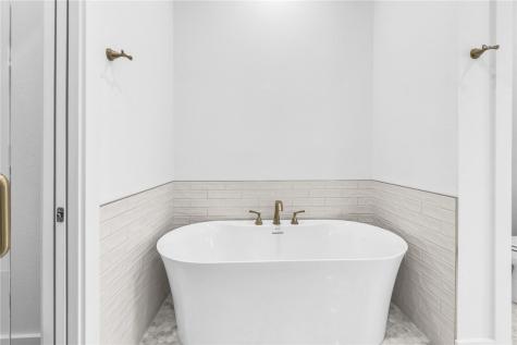 136 W Cotter Avenue 11 Port Aransas TX 78373