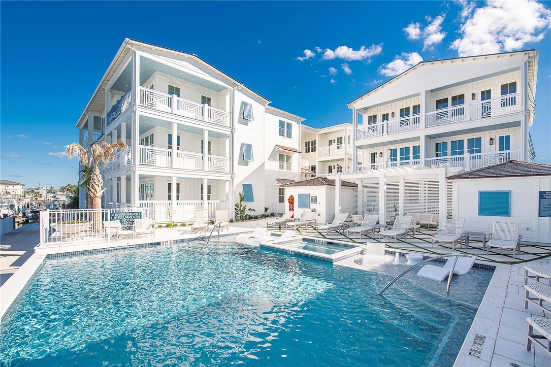 136 W Cotter Avenue 11 Port Aransas TX 78373