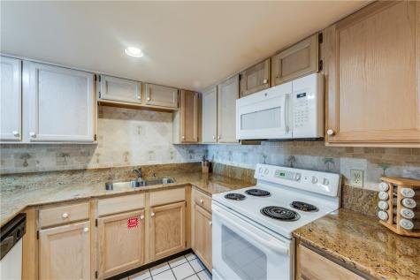 1419 S Eleventh 203 Port Aransas TX 78373