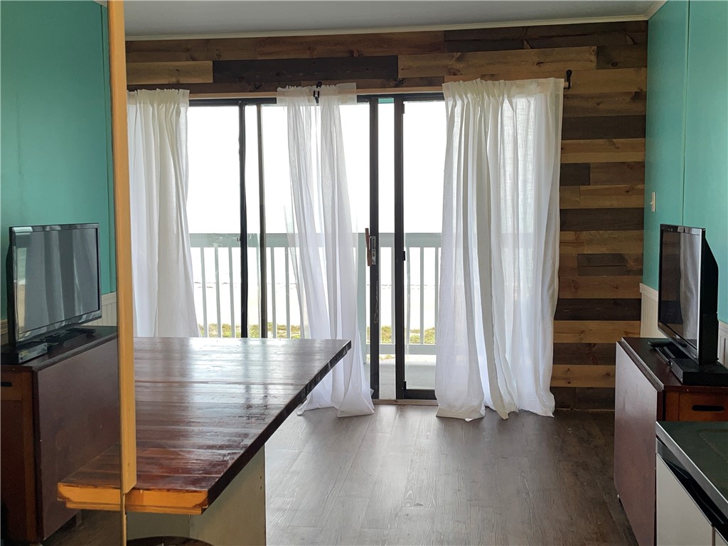 3938 Surfside Boulevard 2102 Corpus Christi TX 78402