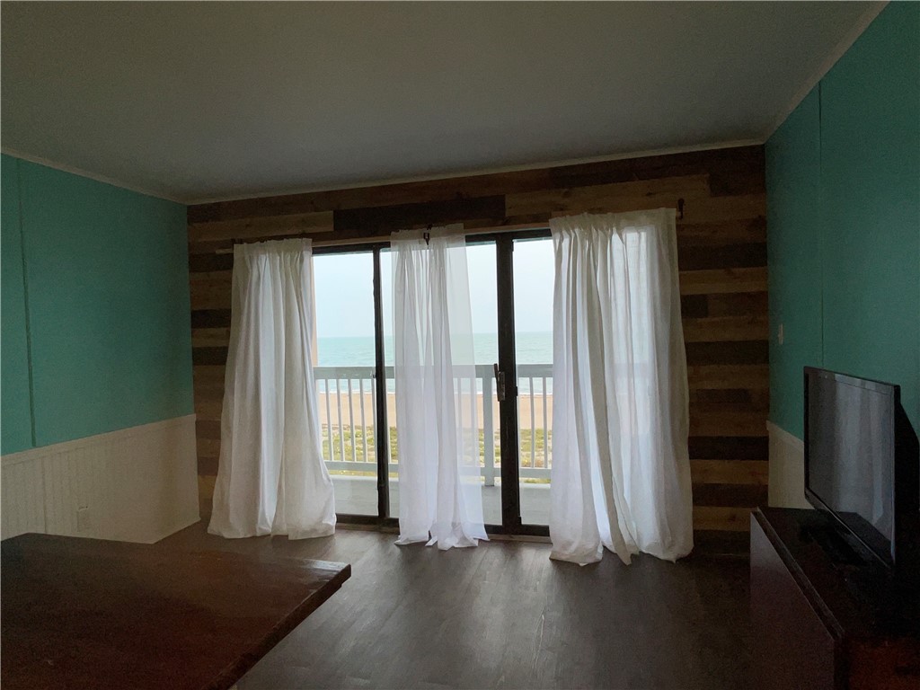 3938 Surfside Boulevard 2102 Corpus Christi TX 78402