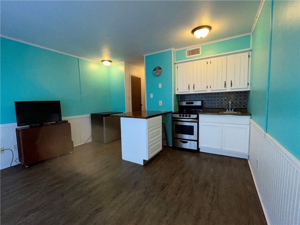 3938 Surfside Boulevard 2102 Corpus Christi TX 78402