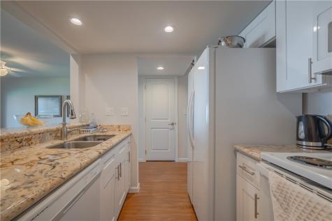 620 S Fulton Beach 708 Rockport TX 78382