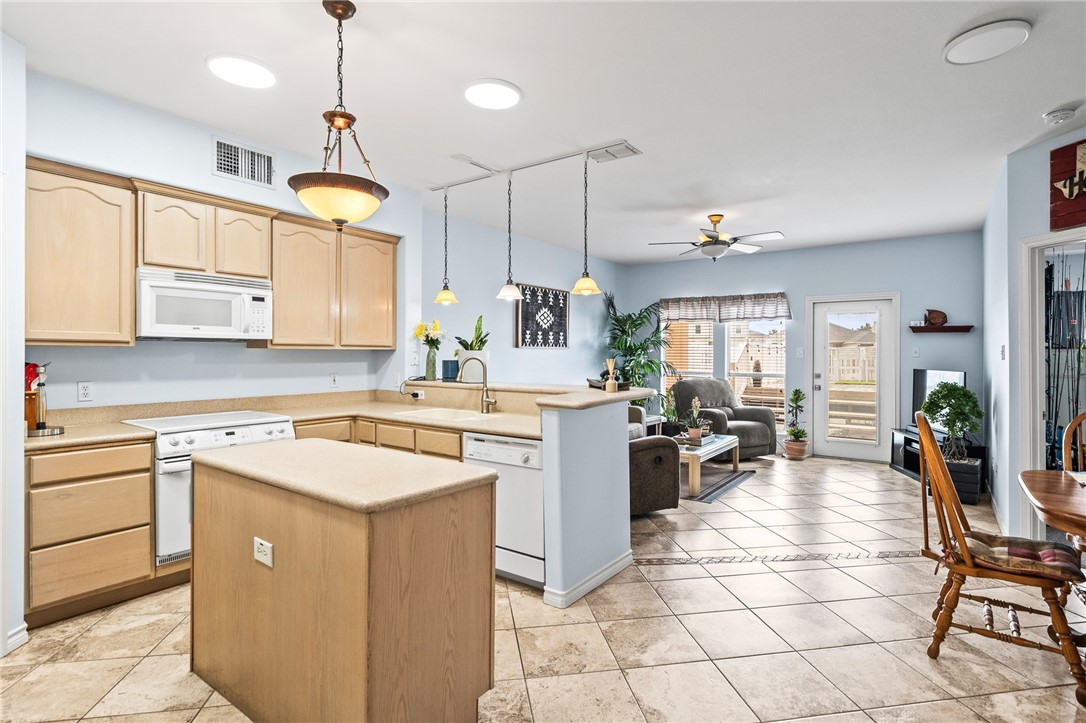 15429 Salt Cay Ct B Corpus Christi TX 78418