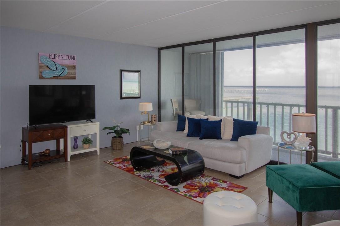 4334 Ocean Drive 203 Corpus Christi TX 78412