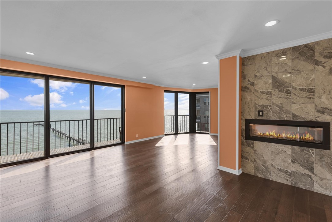 4500 Ocean Dr 4 B Corpus Christi TX 78412
