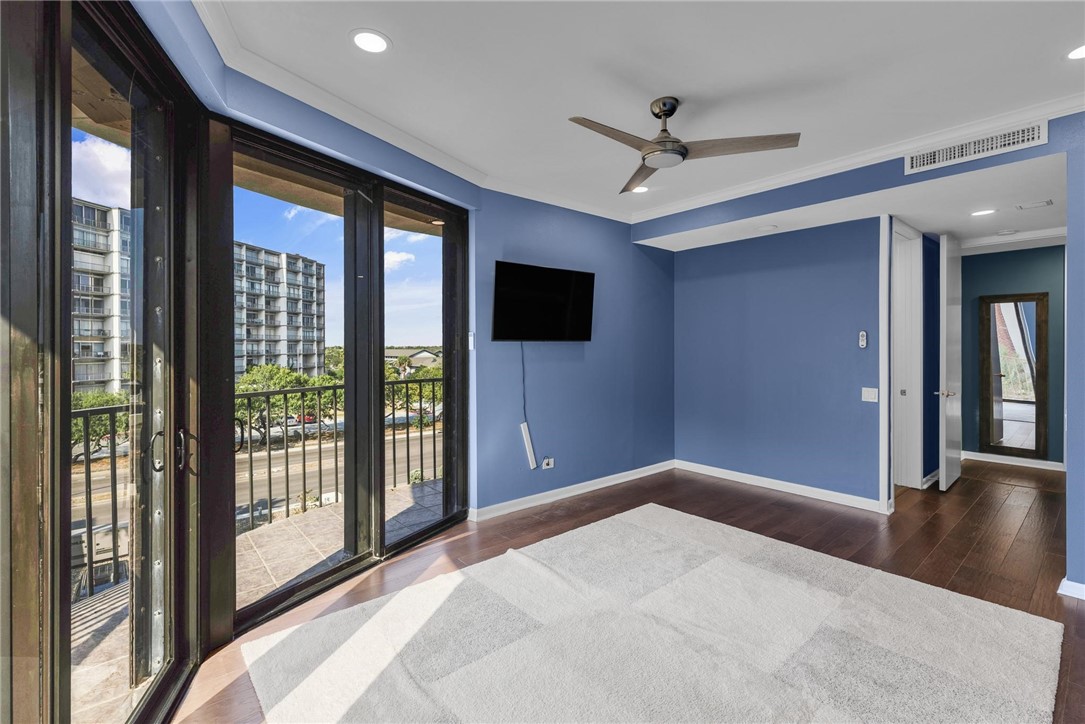 4500 Ocean Dr 4 B Corpus Christi TX 78412