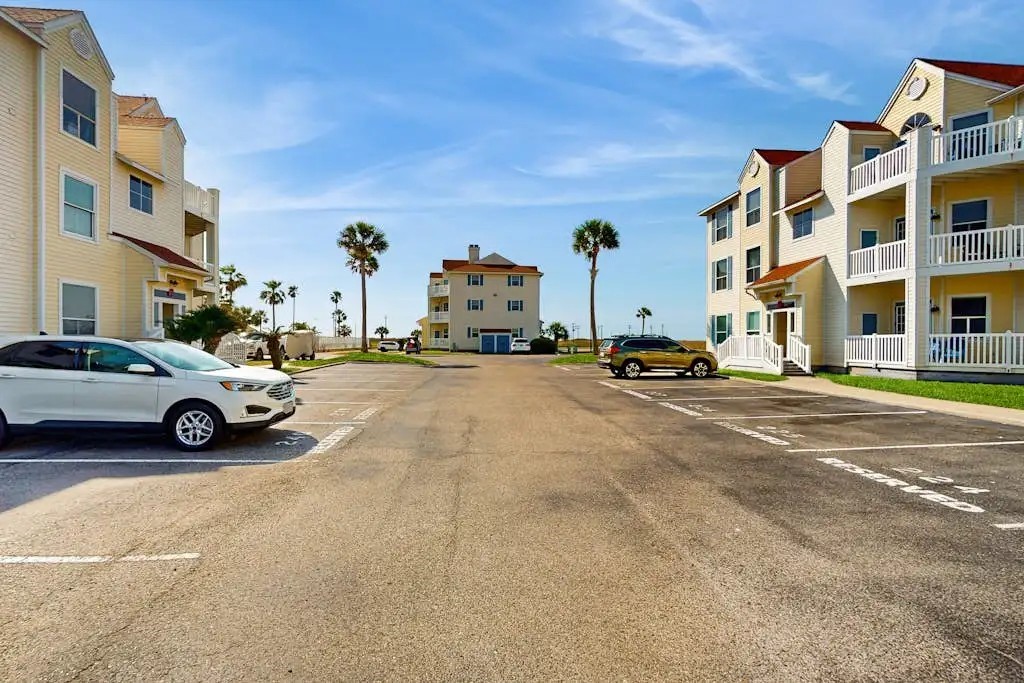 14721 Whitecap Boulevard 352 Corpus Christi TX 78418