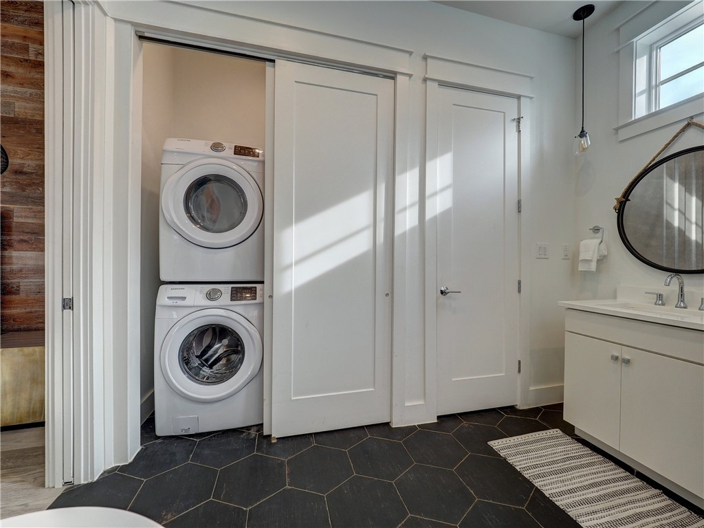 600 Center N 2 Port Aransas TX 78373