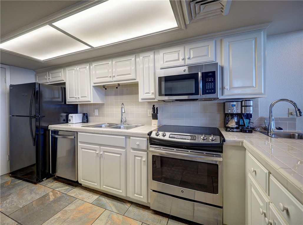 6649 Seacomber Drive 1110 Port Aransas TX 78373