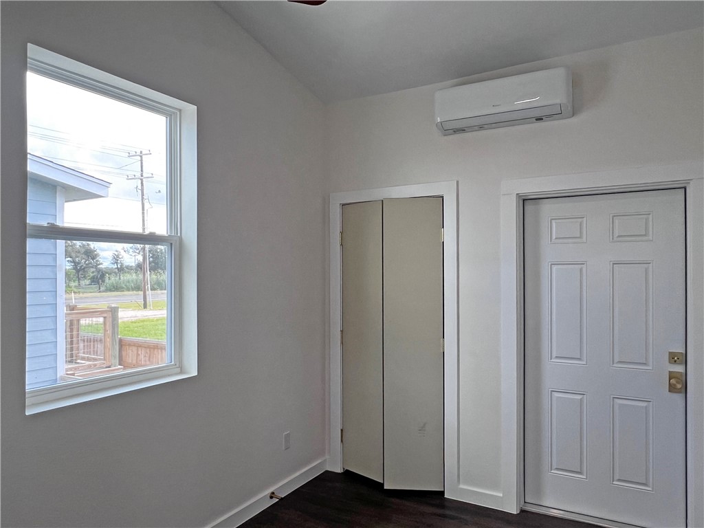 110 Landry 110 Rockport TX 78382