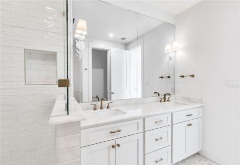 136 W Cotter Avenue 5 Port Aransas TX 78373