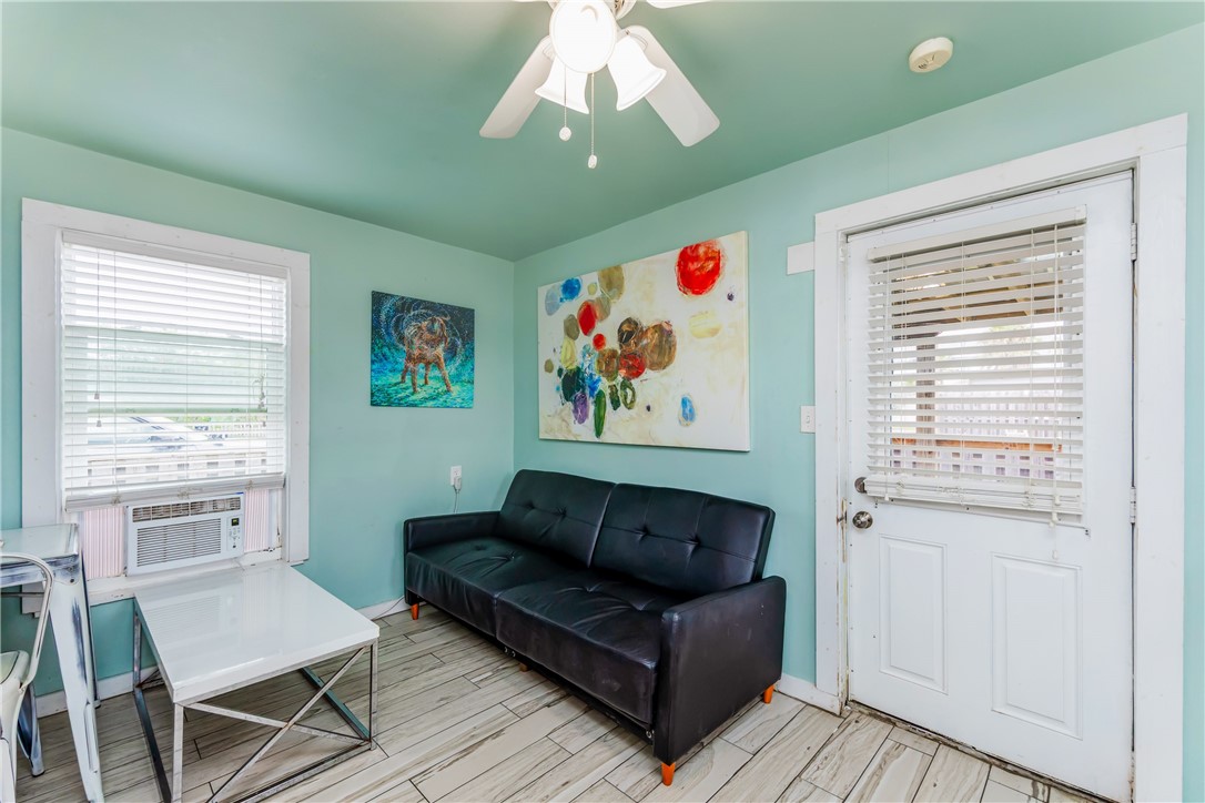 134 N Alister Street 26 Port Aransas TX 78373