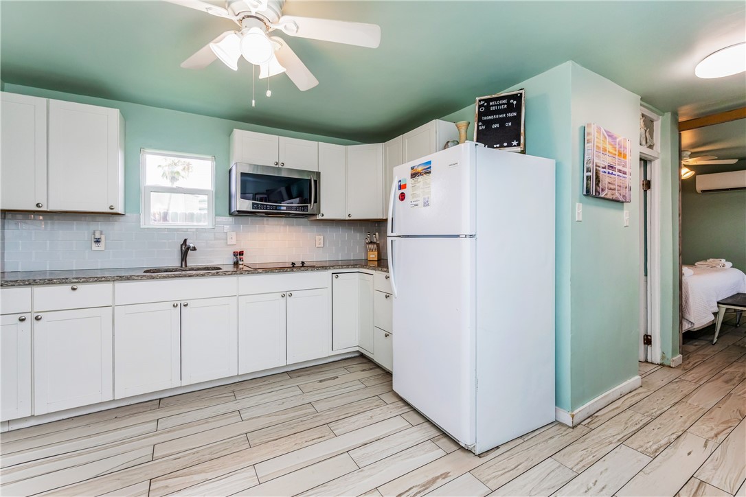 134 N Alister Street 26 Port Aransas TX 78373