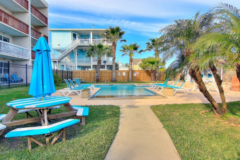 407 Beach Avenue 115 Port Aransas TX 78373