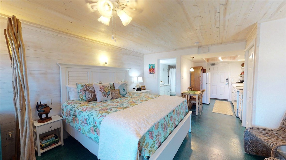 407 Beach Avenue 115 Port Aransas TX 78373