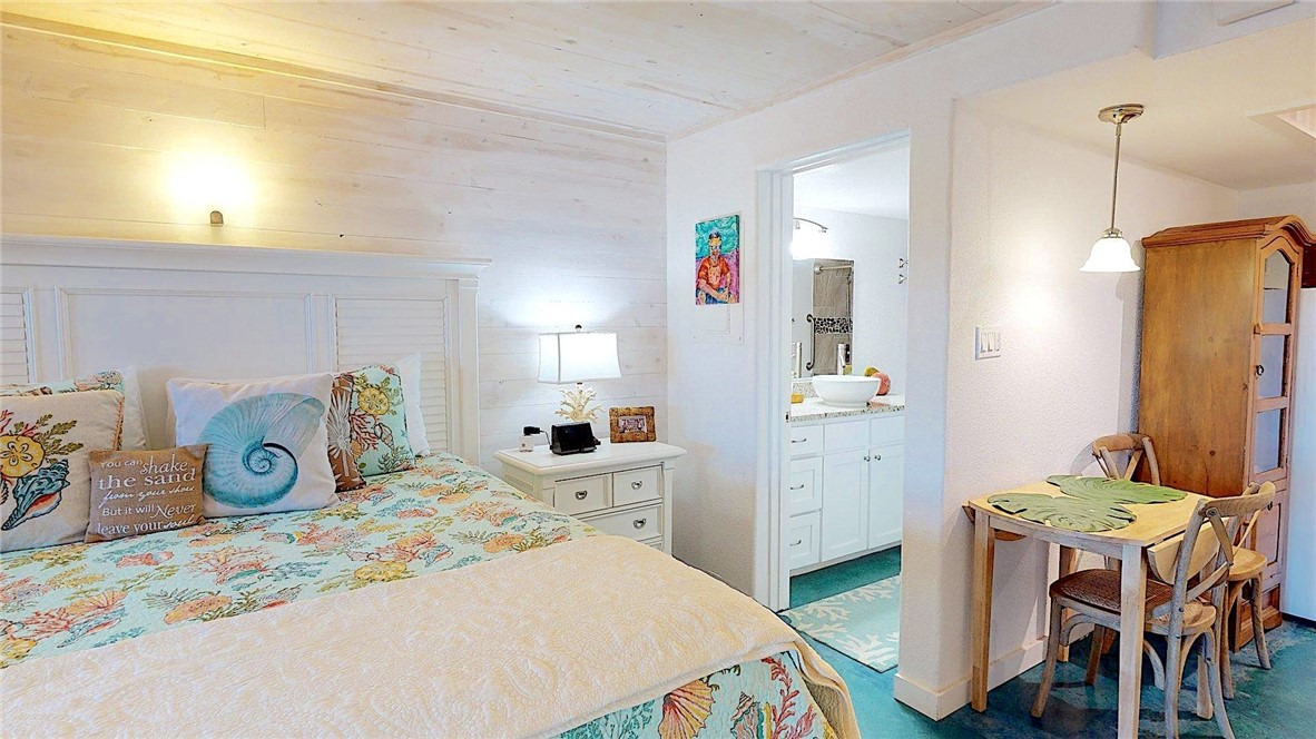 407 Beach Avenue 115 Port Aransas TX 78373
