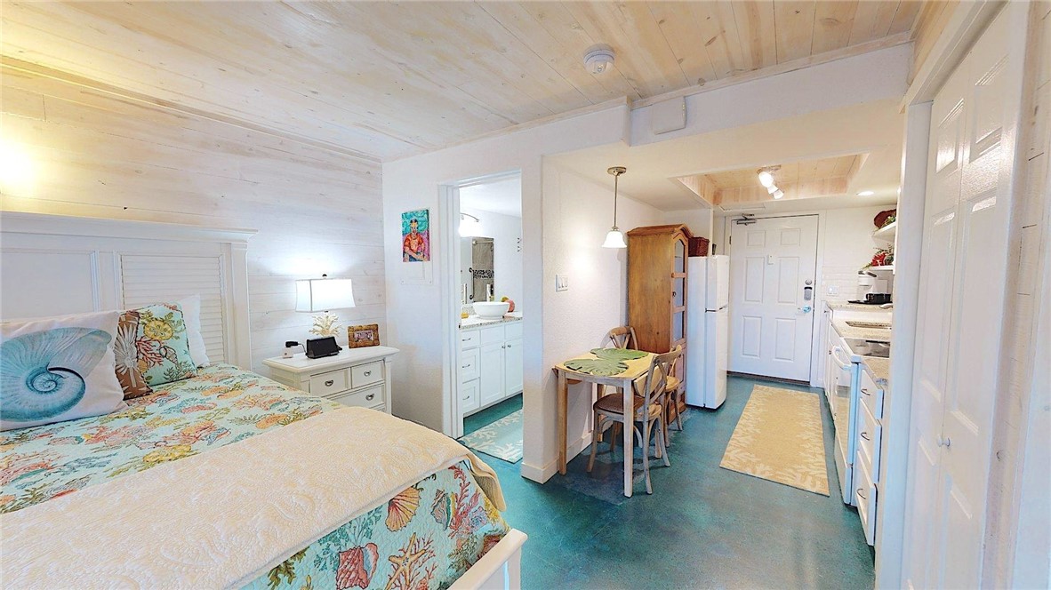 407 Beach Avenue 115 Port Aransas TX 78373
