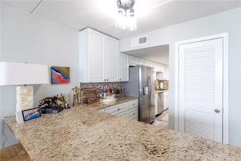 4334 Ocean Drive 403 Corpus Christi TX 78412