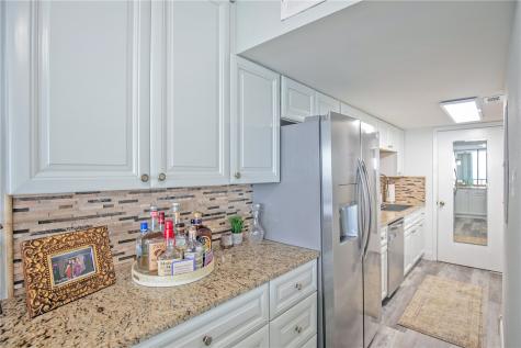 4334 Ocean Drive 403 Corpus Christi TX 78412