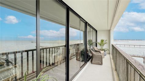 4334 Ocean Drive 403 Corpus Christi TX 78412