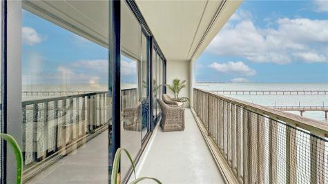 4334 Ocean Drive 403 Corpus Christi TX 78412