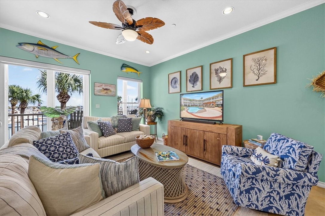 224 W Cotter Avenue 206 Port Aransas TX 78373