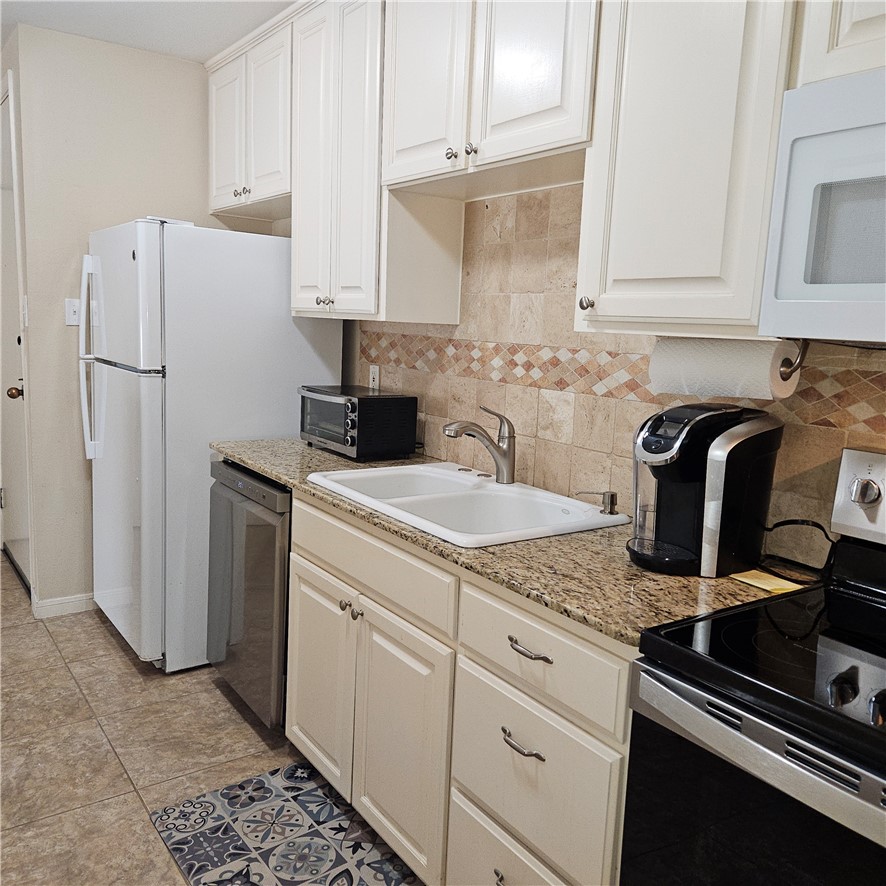 14514 E Cabana Street 106 Corpus Christi TX 78418