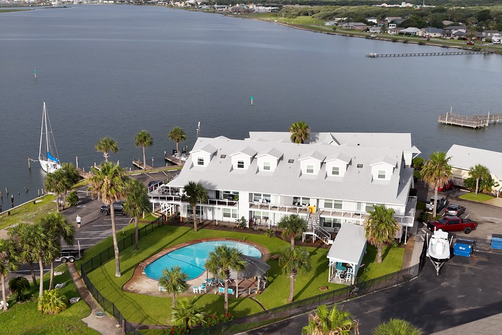 71 Nassau Drive 402 Rockport TX 78382