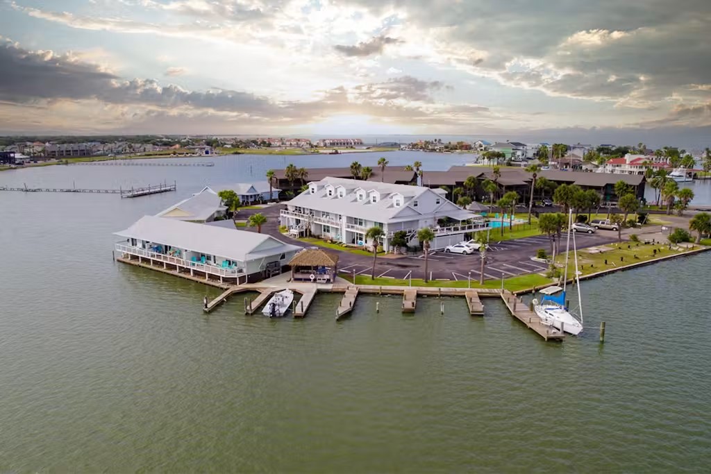 71 Nassau Drive 402 Rockport TX 78382