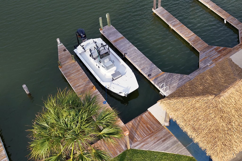 71 Nassau Drive 402 Rockport TX 78382